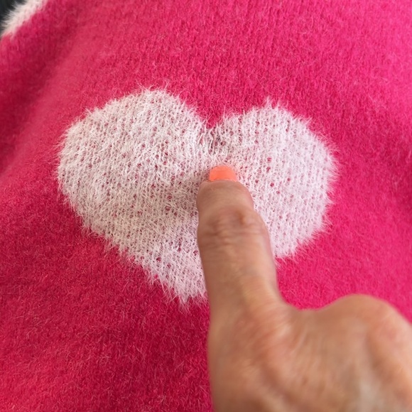 Bright Pink Heart Pattern Fuzzy Cozy‎ Sweater. Size Small. - Picture 11 of 13